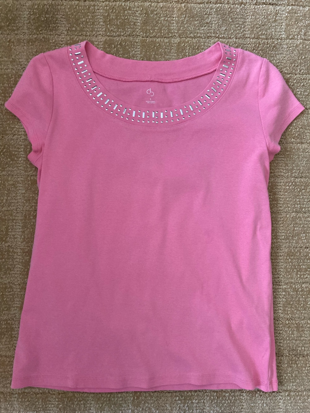 Studded Neckline pink short sleeve top sz S